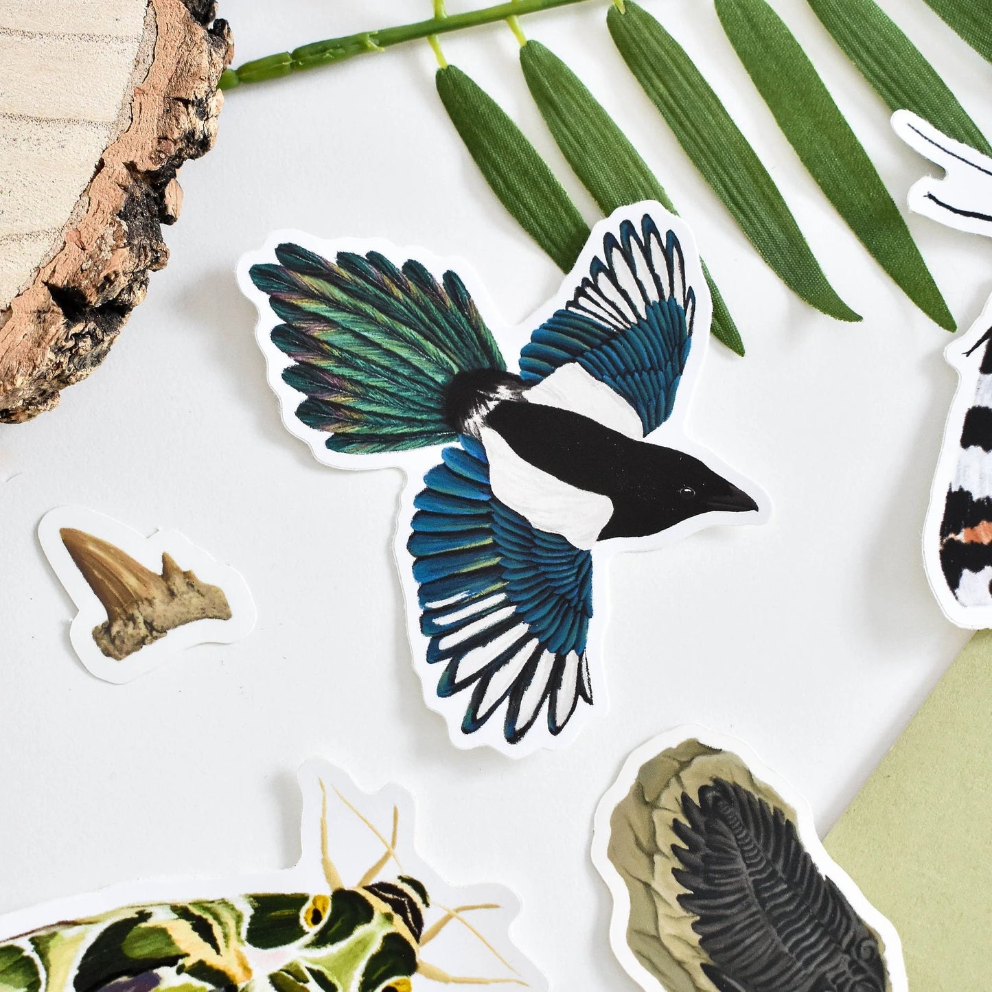 Flying Magpie - Vinyl Sticker