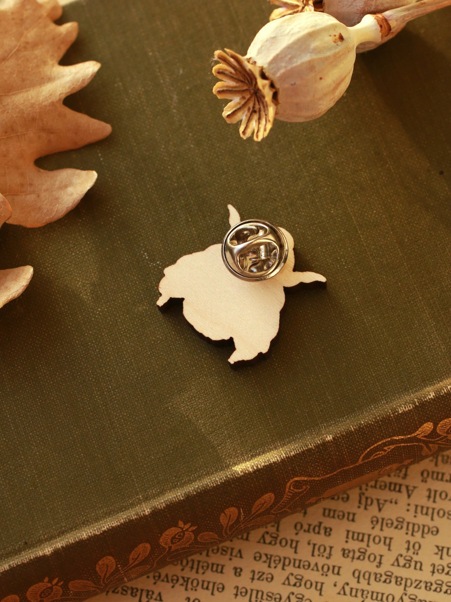 Bumblebee Pin