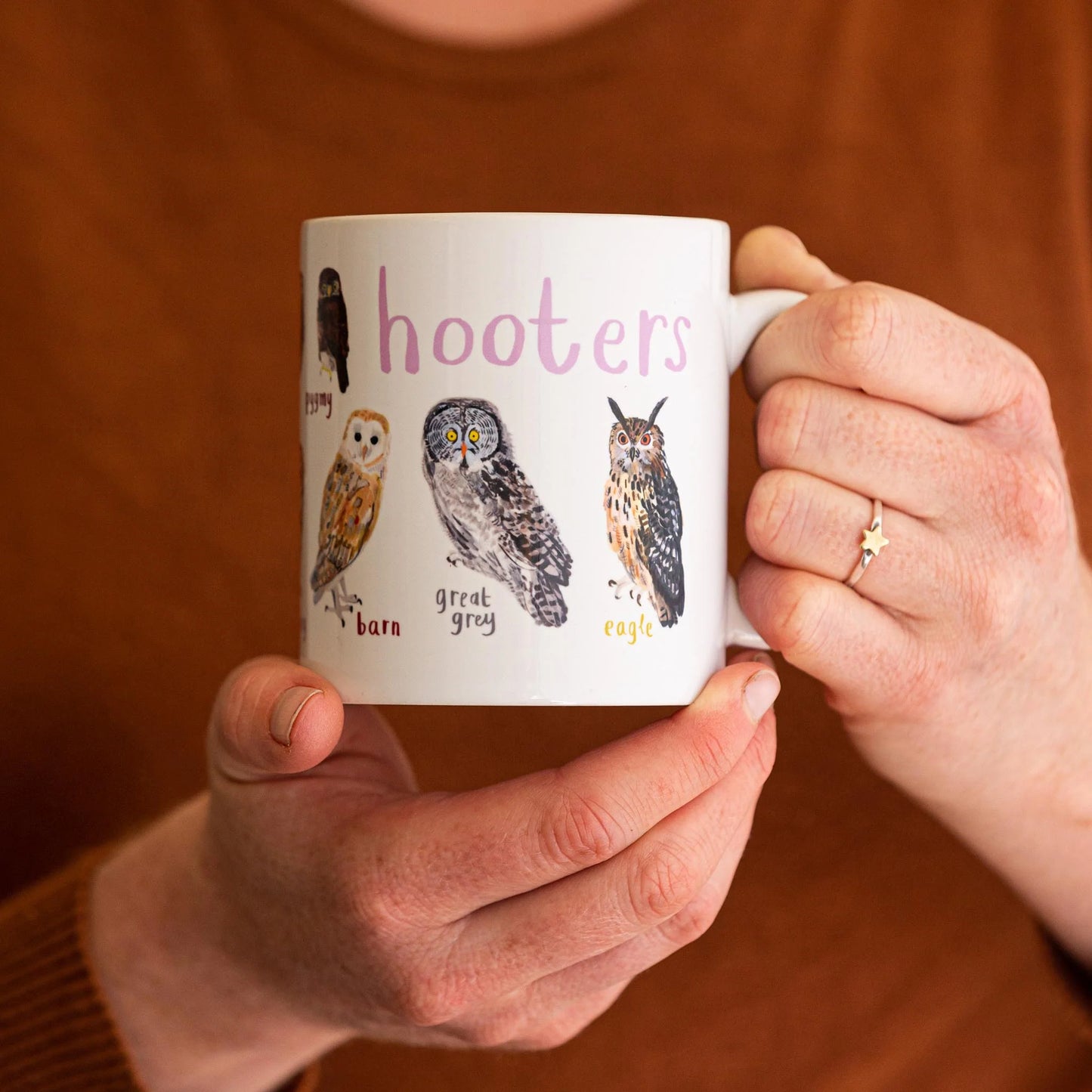 Hooters Ceramic Mug