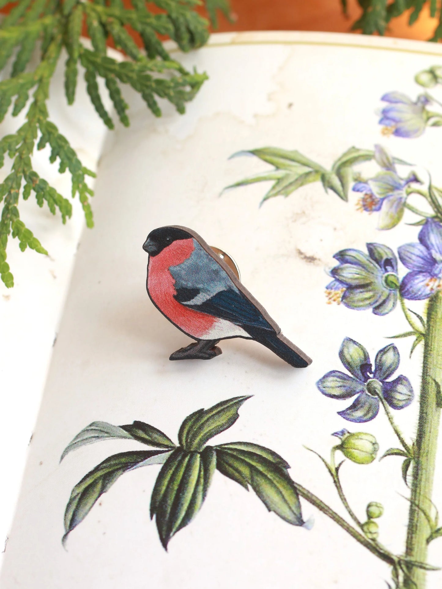 Bullfinch Pin